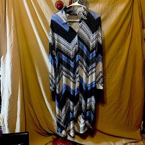 Mechant Black and Blue 3/4 Sleeve Collar Dress